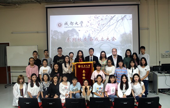 合影 新闻裁剪.jpg